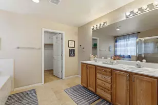 11504 Linday Way, Gold River, CA 95670 - Photo 34