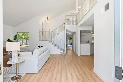 7812 River Village Drive, Sacramento, CA 95831 - Photo 2