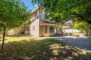 7812 River Village Dr, Sacramento, CA 95831 - Photo 26