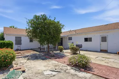 913 Reno Avenue, Modesto, CA 95351 - Photo 32
