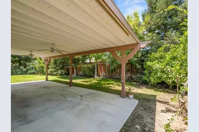 2222 Carson Avenue, Clovis, CA 93611 - Photo 44