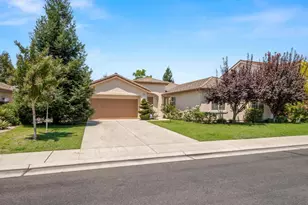 2222 Carson Ave, Clovis, CA 93611 - Photo 2