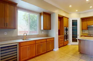 1021 Nutmeg Landing Ct, Manteca, CA 95336 - Photo 6