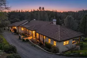 19787 Calle Toro Ln, Penn Valley, CA 95946 - Photo 4