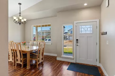 2270 Mogan Avenue, Sacramento, CA 95838 - Photo 4