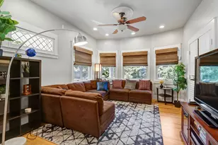 2526 Capitol Ave, Sacramento, CA 95816 - Photo 8