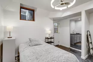 2526 Capitol Ave, Sacramento, CA 95816 - Photo 66