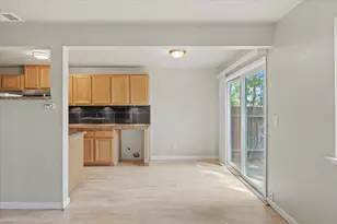 4706 Greenholme Dr, Sacramento, CA 95842 - Photo 22
