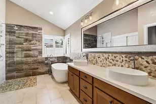 11716 Old Eureka Way, Gold River, CA 95670 - Photo 18