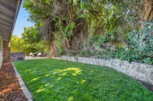 4864 Papaya Dr, Fair Oaks, CA 95628 - Photo 36