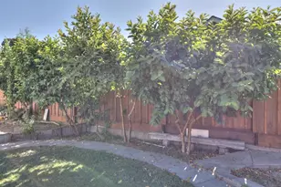 2605 River Creek Dr, Modesto, CA 95351 - Photo 50