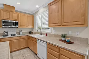 9701 Nature Trail Way, Elk Grove, CA 95757 - Photo 36