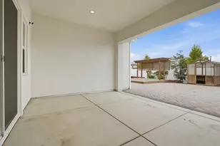 253 Manhattan St, Manteca, CA 95337 - Photo 52