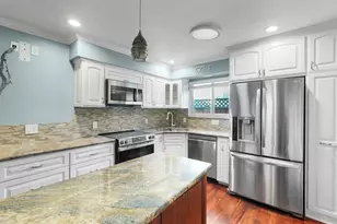 728 R St, Newman, CA 95360 - Photo 4
