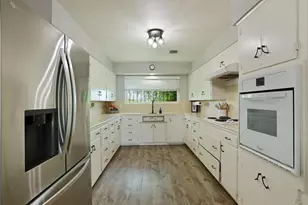 7613 E Harney Ln, Lodi, CA 95240 - Photo 44