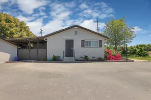 7613 E Harney Ln, Lodi, CA 95240 - Photo 40