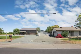 7613 E Harney Ln, Lodi, CA 95240 - Photo 36