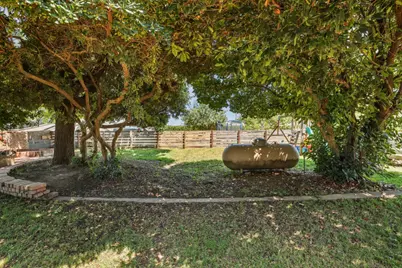 7613 E Harney Lane, Lodi, CA 95240 - Photo 70