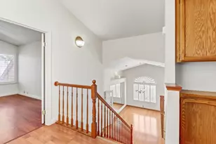 8436 Cutler Way, Sacramento, CA 95828 - Photo 18