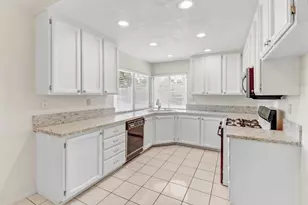 8436 Cutler Way, Sacramento, CA 95828 - Photo 8