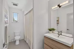 2745 35th St, Sacramento, CA 95817 - Photo 20