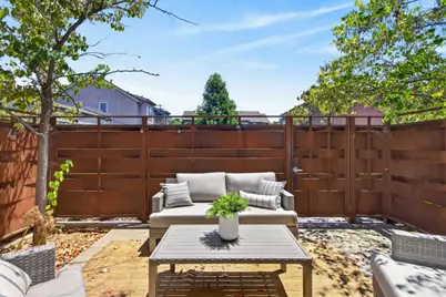 2745 35th Street, Sacramento, CA 95817 - Photo 32