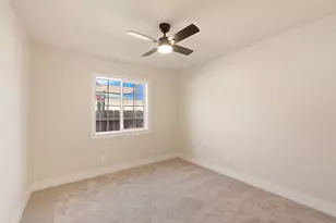 2555 W Sonoma Ave, Stockton, CA 95204 - Photo 22