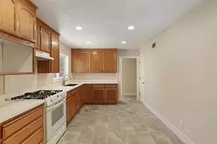 2555 W Sonoma Ave, Stockton, CA 95204 - Photo 12