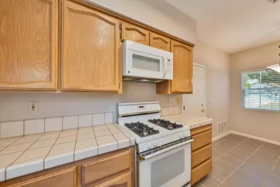 101 Sedgeford Way, Folsom, CA 95630 - Photo 16