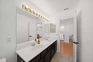 8612 Mystras Cir, Elk Grove, CA 95624 - Photo 32