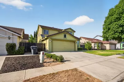 625 SE Helen Drive, Turlock, CA 95382 - Photo 2