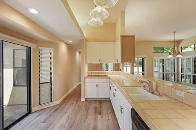 2427 Macarthur Parkway, Lodi, CA 95242 - Photo 14