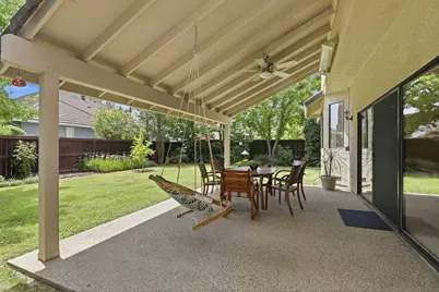7711 River Landing Dr, Sacramento, CA 95831 - Photo 38