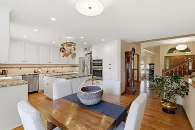 7711 River Landing Dr, Sacramento, CA 95831 - Photo 14