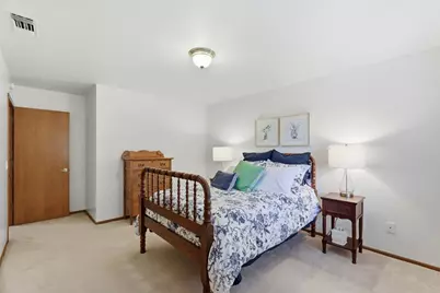 7711 River Landing Dr, Sacramento, CA 95831 - Photo 24