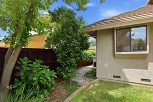 7711 River Landing Dr, Sacramento, CA 95831 - Photo 46