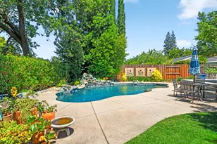 9468 S Wales Way, Elk Grove, CA 95758 - Photo 2