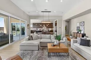 4067 Whitney Vista Ln, Rocklin, CA 95677 - Photo 8
