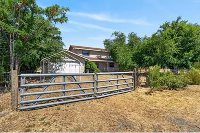 9554 Tavernor Road, Wilton, CA 95693 - Photo 2