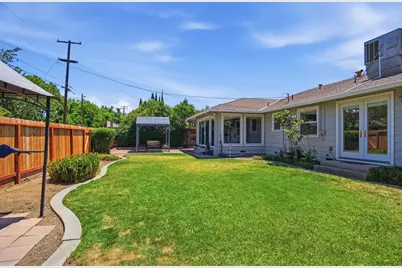319 Norwegian Avenue, Modesto, CA 95350 - Photo 22