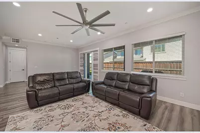 17203 Rosamond Street, Lathrop, CA 95330 - Photo 24