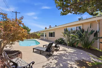 8225 Lake Forest Drive, Sacramento, CA 95826 - Photo 32