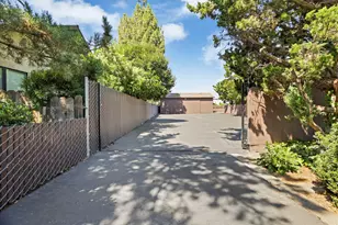 1077 Beyer Ln, Stockton, CA 95215 - Photo 48