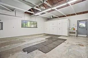 1077 Beyer Ln, Stockton, CA 95215 - Photo 34