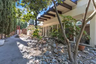 1160 Silver Lake Dr, Sacramento, CA 95831 - Photo 40