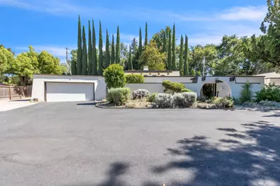 1160 Silver Lake Drive, Sacramento, CA 95831 - Photo 2