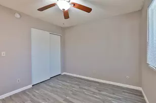 5427 Olympic Way, Sacramento, CA 95842 - Photo 20