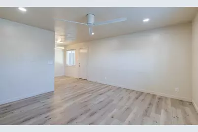 4563 4563 E Sierra Madre Ave, Fresno, CA 93726 - Photo 20