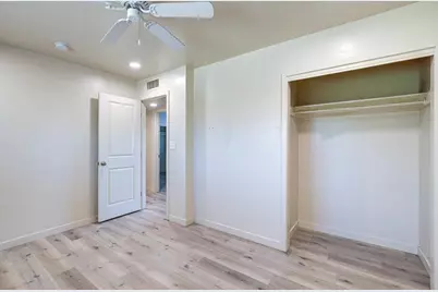 4563 4563 E Sierra Madre Ave, Fresno, CA 93726 - Photo 32