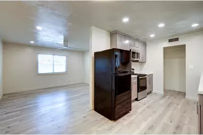 4563 4563 E Sierra Madre Ave, Fresno, CA 93726 - Photo 24